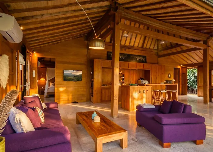 Lucky - 2br Wooden Joglo - Heart Of * Canggu